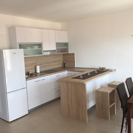 Apartamento House With Sea View Drage Exterior foto