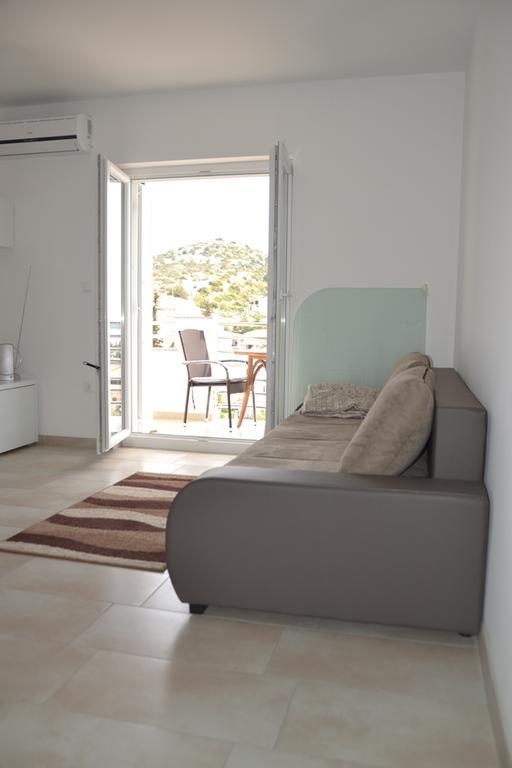 Apartamento House With Sea View Drage Exterior foto