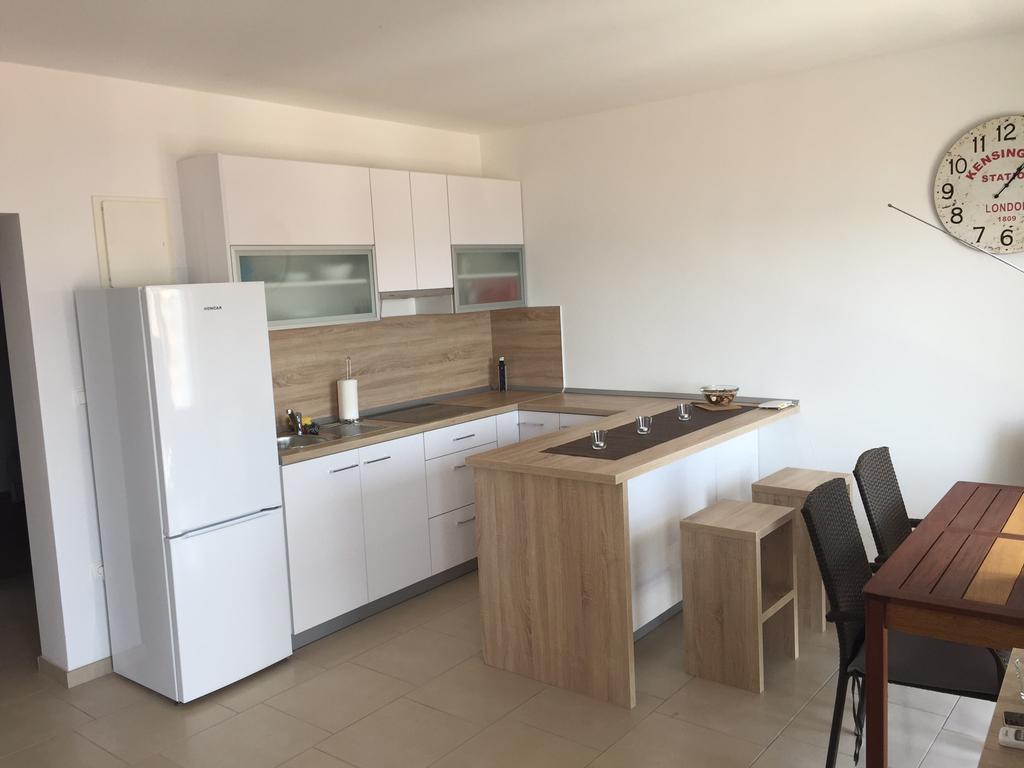 Apartamento House With Sea View Drage Exterior foto