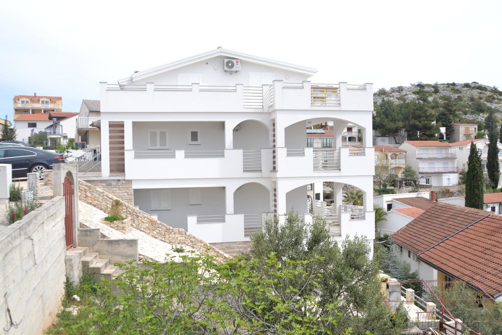Apartamento House With Sea View Drage Exterior foto
