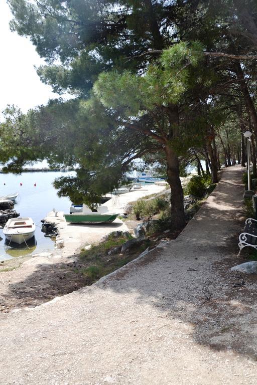 Apartamento House With Sea View Drage Exterior foto